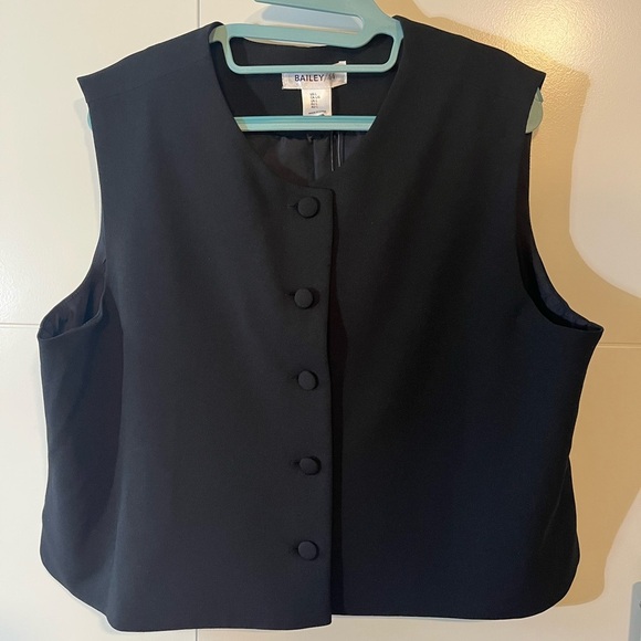 NWT Bailey 44 Black Button-Up Vest Wmns Large - Picture 1 of 16